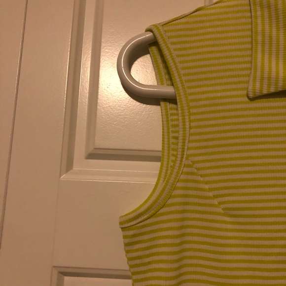 Sleeveless Bright Green Top 😎 - Picture 3 of 5